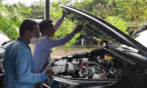 checking kendaraan rental