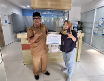 Serah Terima Bantuan Corporate Social Responsibility Untuk Lingkungan Kecamatan Purwakarta